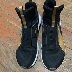 Pre Owned Puma Shoes Size 9